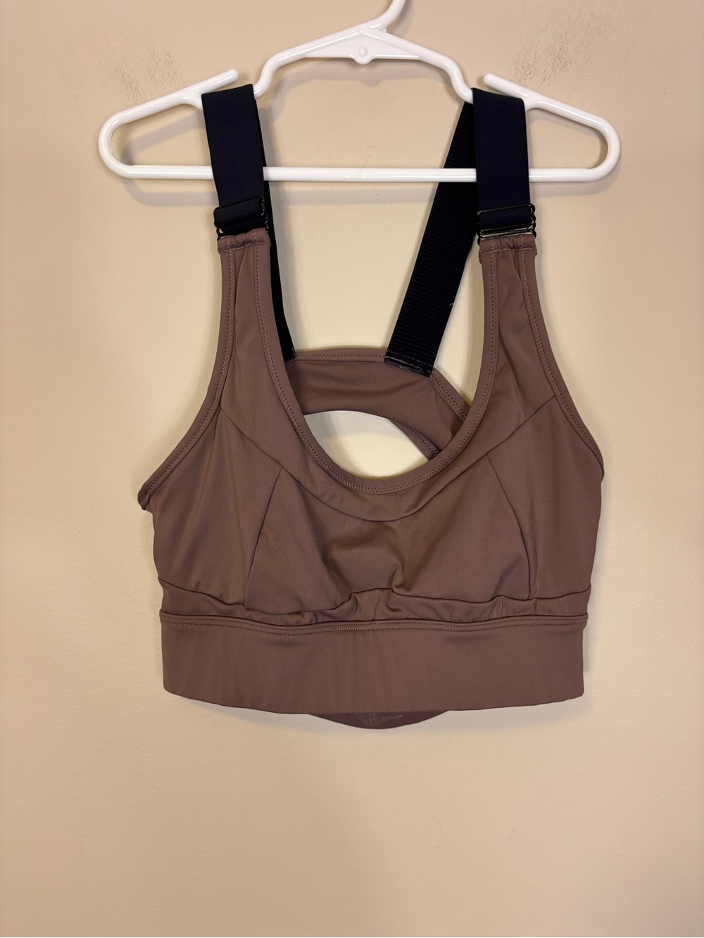 Varley Brown Sports Bra with Black Straps and cutout back XS